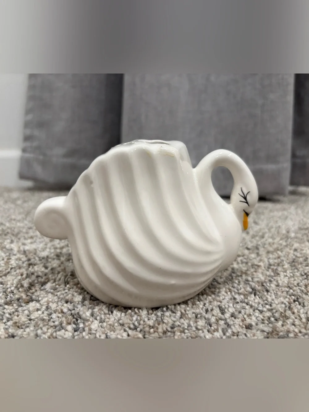 Vintage White Ceramic Swan Toothbrush Holder Bathroom Decor Cottage Core Country